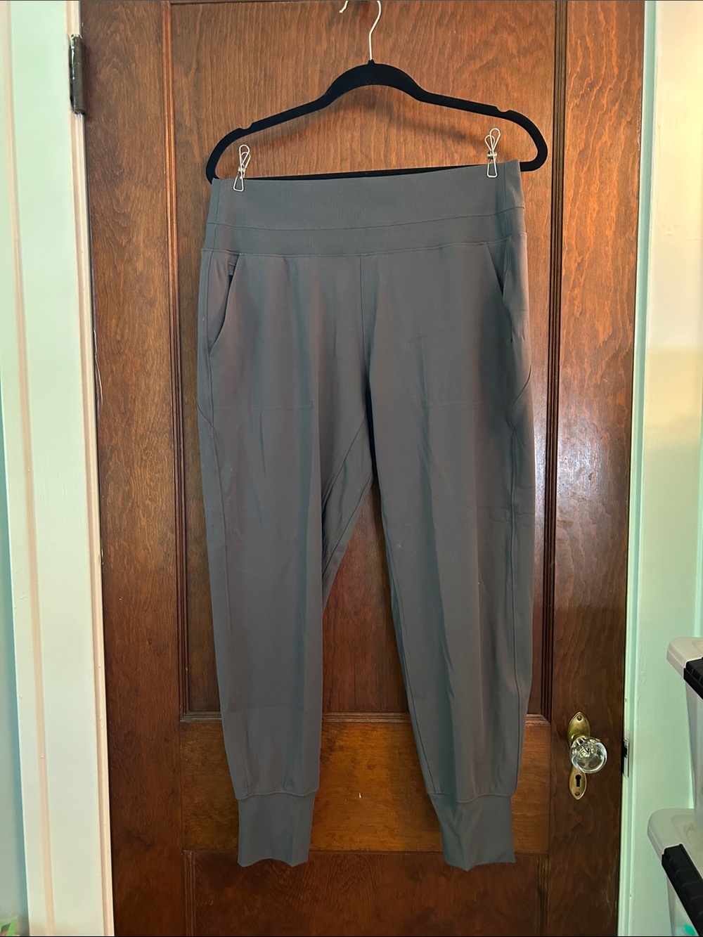 Athleta Venice High Rise Dark Gray Jogger Pants NWOT